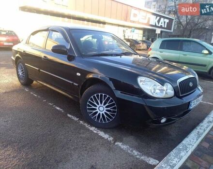 Черный Хендай Соната, объемом двигателя 2 л и пробегом 381 тыс. км за 3400 $, фото 3 на Automoto.ua