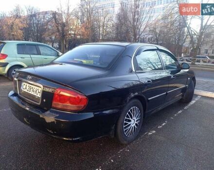 Черный Хендай Соната, объемом двигателя 2 л и пробегом 381 тыс. км за 3400 $, фото 6 на Automoto.ua