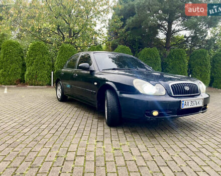Чорний Хендай Соната, об'ємом двигуна 2 л та пробігом 300 тис. км за 3199 $, фото 4 на Automoto.ua