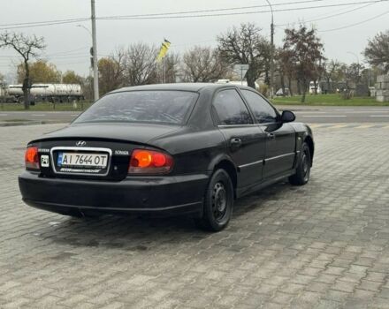 Черный Хендай Соната, объемом двигателя 2 л и пробегом 250 тыс. км за 2000 $, фото 3 на Automoto.ua