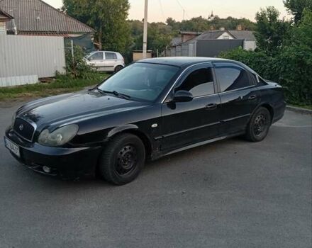 Чорний Хендай Соната, об'ємом двигуна 2 л та пробігом 271 тис. км за 2300 $, фото 3 на Automoto.ua