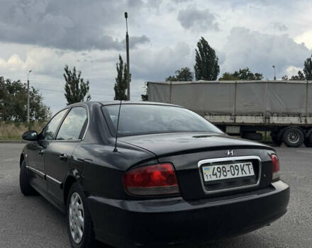 Черный Хендай Соната, объемом двигателя 2 л и пробегом 290 тыс. км за 2400 $, фото 7 на Automoto.ua