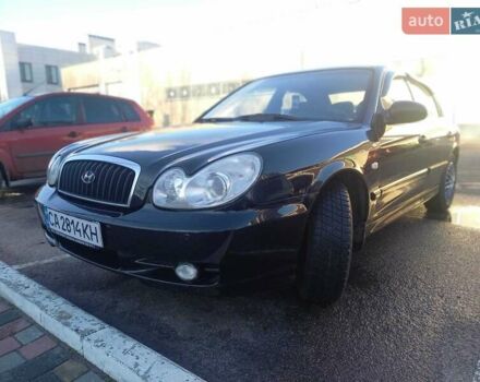 Черный Хендай Соната, объемом двигателя 2 л и пробегом 381 тыс. км за 3400 $, фото 2 на Automoto.ua