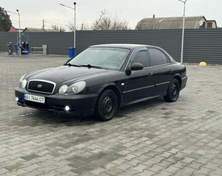 Черный Хендай Соната, объемом двигателя 2 л и пробегом 250 тыс. км за 2000 $, фото 2 на Automoto.ua