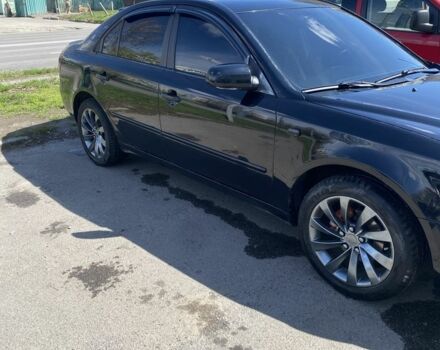 Черный Хендай Соната, объемом двигателя 2.4 л и пробегом 777 тыс. км за 5300 $, фото 2 на Automoto.ua