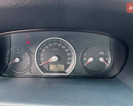 Черный Хендай Соната, объемом двигателя 2.36 л и пробегом 273 тыс. км за 6500 $, фото 4 на Automoto.ua