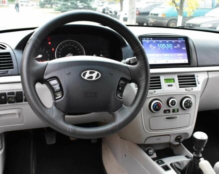 Черный Хендай Соната, объемом двигателя 2 л и пробегом 212 тыс. км за 4800 $, фото 13 на Automoto.ua