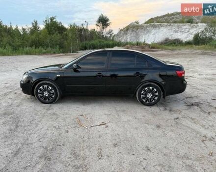 Чорний Хендай Соната, об'ємом двигуна 2.4 л та пробігом 217 тис. км за 5400 $, фото 7 на Automoto.ua