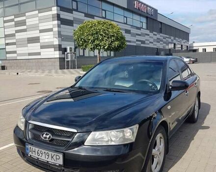 Хендай Соната 2006 у Ужгороді на Automoto.ua Чорний Хендай Соната, об'ємом двигуна 2.4 л та пробігом 290 тис. км за 7400 $, фото 13 на Automoto.ua