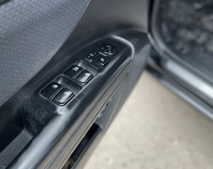 Чорний Хендай Соната, об'ємом двигуна 2 л та пробігом 280 тис. км за 5200 $, фото 12 на Automoto.ua