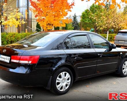 Хендай Соната 2006 у Києві на Automoto.ua Чорний Хендай Соната, об'ємом двигуна 2 л та пробігом 212 тис. км за 4800 $, фото 3 на Automoto.ua