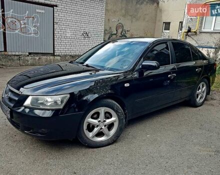 Хендай Соната 2006 у Ужгороді на Automoto.ua Чорний Хендай Соната, об'ємом двигуна 2.4 л та пробігом 290 тис. км за 7400 $, фото 9 на Automoto.ua