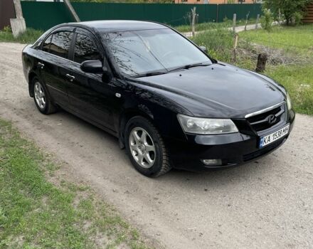 Чорний Хендай Соната, об'ємом двигуна 2 л та пробігом 280 тис. км за 5200 $, фото 9 на Automoto.ua