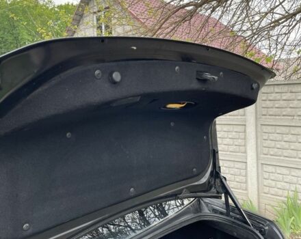 Чорний Хендай Соната, об'ємом двигуна 2 л та пробігом 280 тис. км за 5200 $, фото 17 на Automoto.ua