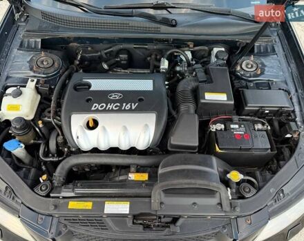 Чорний Хендай Соната, об'ємом двигуна 2.4 л та пробігом 217 тис. км за 5400 $, фото 22 на Automoto.ua