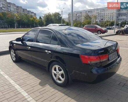 Хендай Соната 2006 у Ужгороді на Automoto.ua Чорний Хендай Соната, об'ємом двигуна 2.4 л та пробігом 290 тис. км за 7400 $, фото 15 на Automoto.ua
