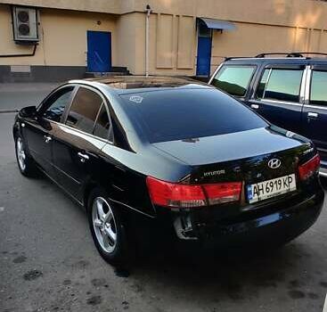 Хендай Соната 2006 у Ужгороді на Automoto.ua Чорний Хендай Соната, об'ємом двигуна 2.4 л та пробігом 290 тис. км за 7400 $, фото 6 на Automoto.ua