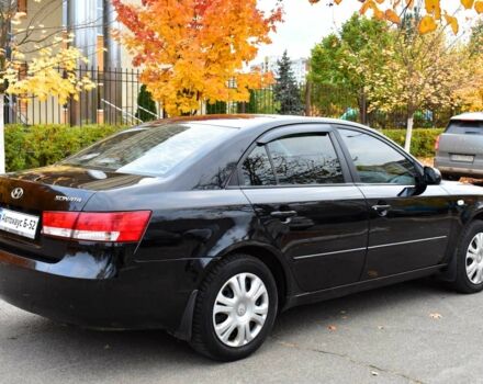 Черный Хендай Соната, объемом двигателя 2 л и пробегом 212 тыс. км за 4800 $, фото 7 на Automoto.ua