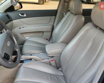 Хендай Соната 2006 у Буче на Automoto.ua Чорний Хендай Соната, об'ємом двигуна 3.34 л та пробігом 215 тис. км за 5999 $, фото 34 на Automoto.ua