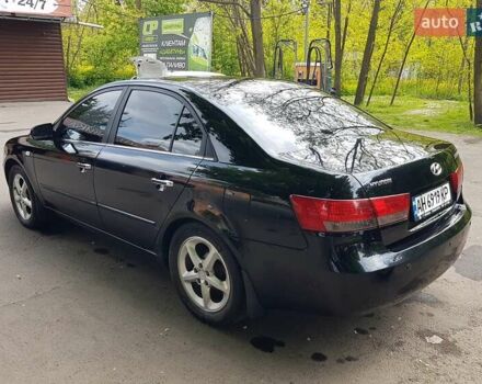 Хендай Соната 2006 у Ужгороді на Automoto.ua Чорний Хендай Соната, об'ємом двигуна 2.4 л та пробігом 290 тис. км за 7400 $, фото 25 на Automoto.ua