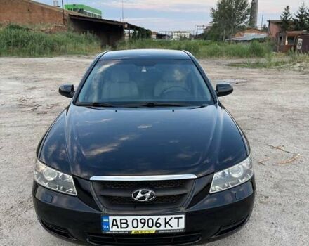 Чорний Хендай Соната, об'ємом двигуна 2.4 л та пробігом 217 тис. км за 5400 $, фото 1 на Automoto.ua