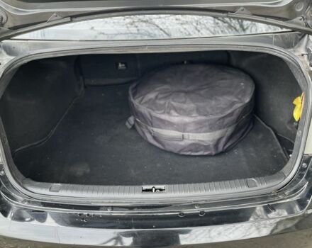 Чорний Хендай Соната, об'ємом двигуна 2 л та пробігом 280 тис. км за 5200 $, фото 18 на Automoto.ua