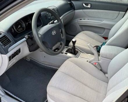 Чорний Хендай Соната, об'ємом двигуна 2.4 л та пробігом 217 тис. км за 5400 $, фото 9 на Automoto.ua