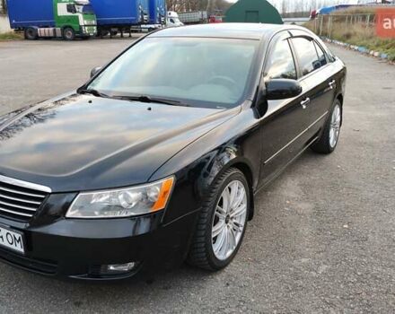 Хендай Соната 2006 у Буче на Automoto.ua Чорний Хендай Соната, об'ємом двигуна 3.34 л та пробігом 215 тис. км за 5999 $, фото 5 на Automoto.ua