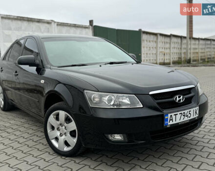 Черный Хендай Соната, объемом двигателя 2 л и пробегом 239 тыс. км за 5200 $, фото 16 на Automoto.ua