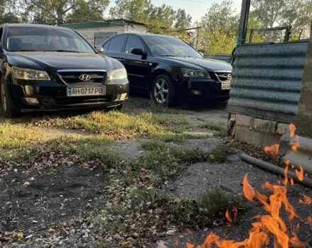 Черный Хендай Соната, объемом двигателя 2 л и пробегом 293 тыс. км за 6200 $, фото 14 на Automoto.ua