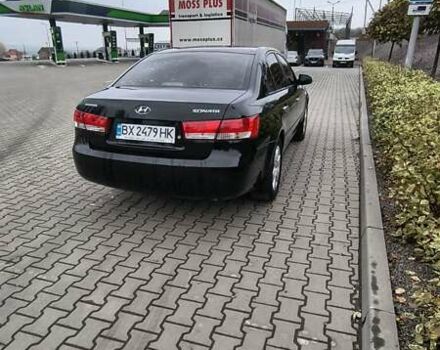 Черный Хендай Соната, объемом двигателя 2 л и пробегом 172 тыс. км за 6100 $, фото 5 на Automoto.ua