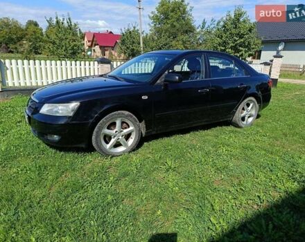 Чорний Хендай Соната, об'ємом двигуна 2 л та пробігом 240 тис. км за 5500 $, фото 3 на Automoto.ua