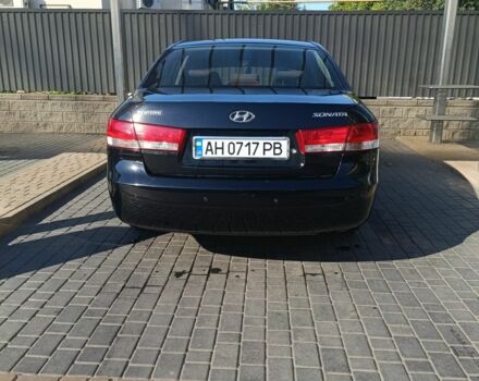 Черный Хендай Соната, объемом двигателя 2 л и пробегом 293 тыс. км за 6200 $, фото 6 на Automoto.ua