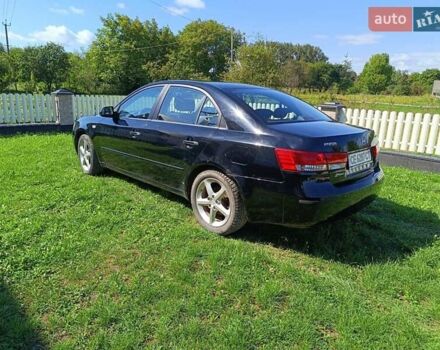 Чорний Хендай Соната, об'ємом двигуна 2 л та пробігом 240 тис. км за 5500 $, фото 4 на Automoto.ua