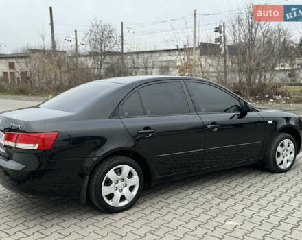 Черный Хендай Соната, объемом двигателя 2 л и пробегом 239 тыс. км за 5200 $, фото 11 на Automoto.ua