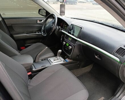 Черный Хендай Соната, объемом двигателя 2 л и пробегом 242 тыс. км за 5750 $, фото 8 на Automoto.ua