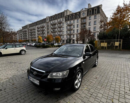 Чорний Хендай Соната, об'ємом двигуна 3.3 л та пробігом 166 тис. км за 6500 $, фото 3 на Automoto.ua