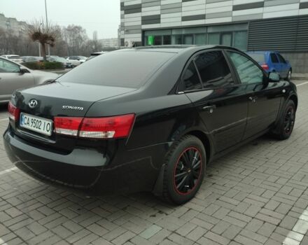 Черный Хендай Соната, объемом двигателя 2 л и пробегом 244 тыс. км за 6000 $, фото 3 на Automoto.ua