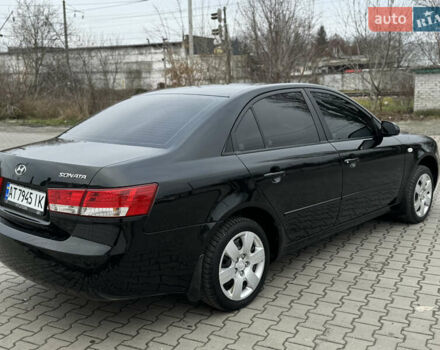 Черный Хендай Соната, объемом двигателя 2 л и пробегом 239 тыс. км за 5200 $, фото 10 на Automoto.ua