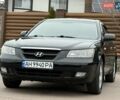 Черный Хендай Соната, объемом двигателя 2 л и пробегом 217 тыс. км за 6200 $, фото 1 на Automoto.ua