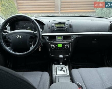 Черный Хендай Соната, объемом двигателя 2 л и пробегом 217 тыс. км за 6200 $, фото 52 на Automoto.ua