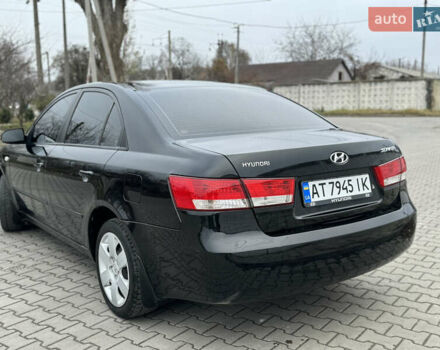 Черный Хендай Соната, объемом двигателя 2 л и пробегом 239 тыс. км за 5200 $, фото 7 на Automoto.ua