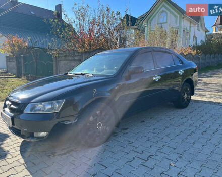 Черный Хендай Соната, объемом двигателя 2.36 л и пробегом 272 тыс. км за 5300 $, фото 11 на Automoto.ua