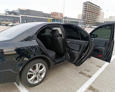 Черный Хендай Соната, объемом двигателя 2 л и пробегом 242 тыс. км за 5750 $, фото 15 на Automoto.ua