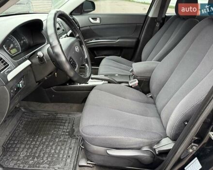 Черный Хендай Соната, объемом двигателя 2 л и пробегом 217 тыс. км за 6200 $, фото 33 на Automoto.ua