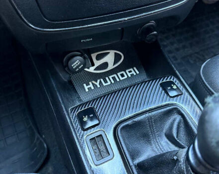 Черный Хендай Соната, объемом двигателя 2 л и пробегом 259 тыс. км за 5199 $, фото 11 на Automoto.ua