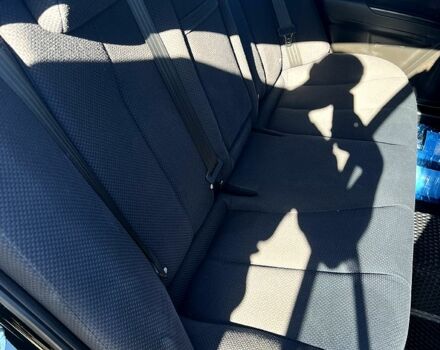 Черный Хендай Соната, объемом двигателя 2 л и пробегом 265 тыс. км за 5700 $, фото 8 на Automoto.ua