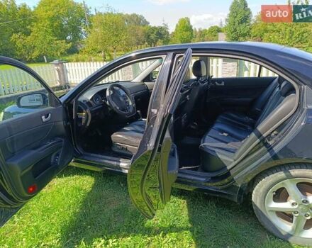 Чорний Хендай Соната, об'ємом двигуна 2 л та пробігом 240 тис. км за 5500 $, фото 9 на Automoto.ua