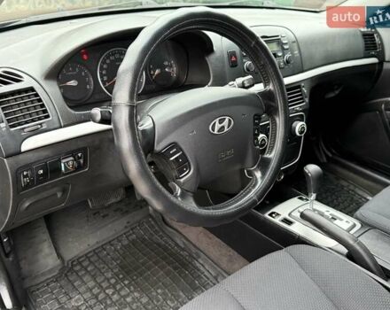 Черный Хендай Соната, объемом двигателя 2 л и пробегом 217 тыс. км за 6200 $, фото 38 на Automoto.ua