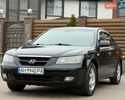 Черный Хендай Соната, объемом двигателя 2 л и пробегом 217 тыс. км за 6200 $, фото 2 на Automoto.ua